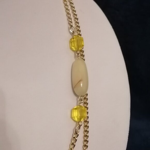 Vintage, Made in Canada, Sarah Coventry Necklace - Picture 3 of 6